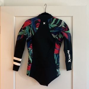 Hurley wetsuit